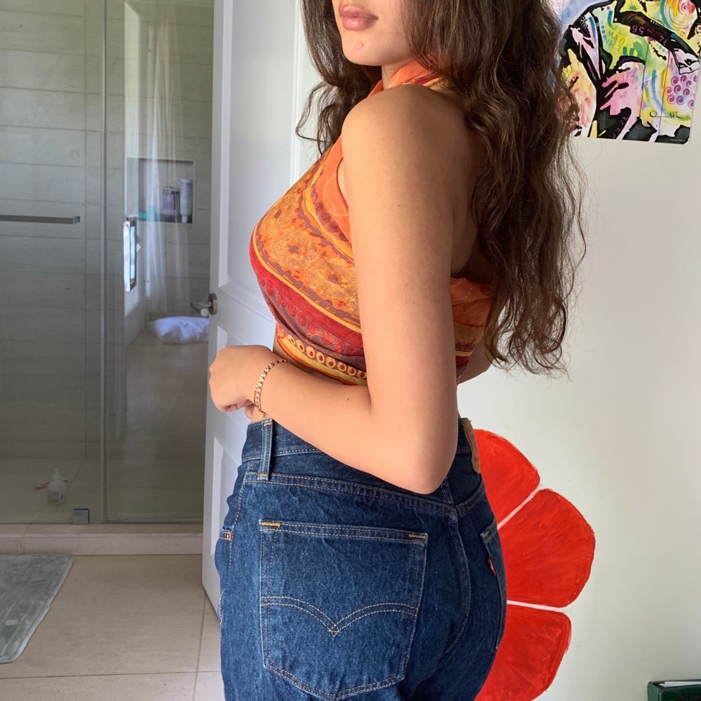 Gorgeous red and orange scarf top